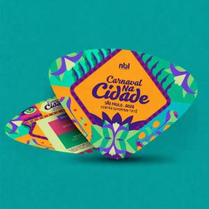 Abanador Modelo 02 Triplex 250g (1 face do papel brilho e outra fosca). 20x28cm 4x4  Faca de corte 