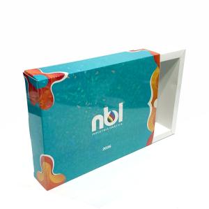 CAIXA PRESSKIT COM CINTA PERSONALIZADA Triplex 250g 20X25X5cm   Faca de corte 